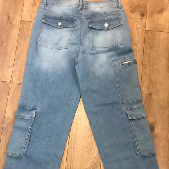 Madden NYC Juniors High Rise Cargo Pants - Picture 6 of 13